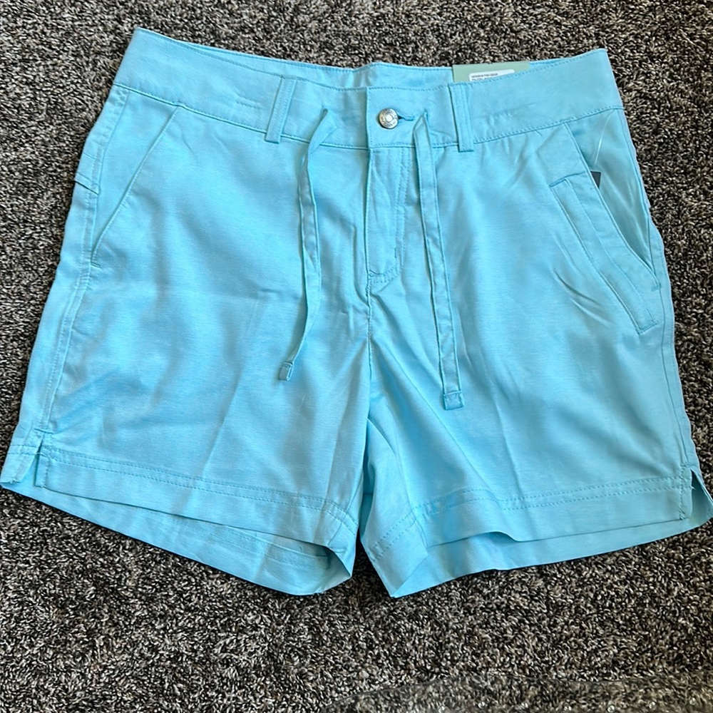 Women’s Magellan Size Medium Outdoors Shorts NWT